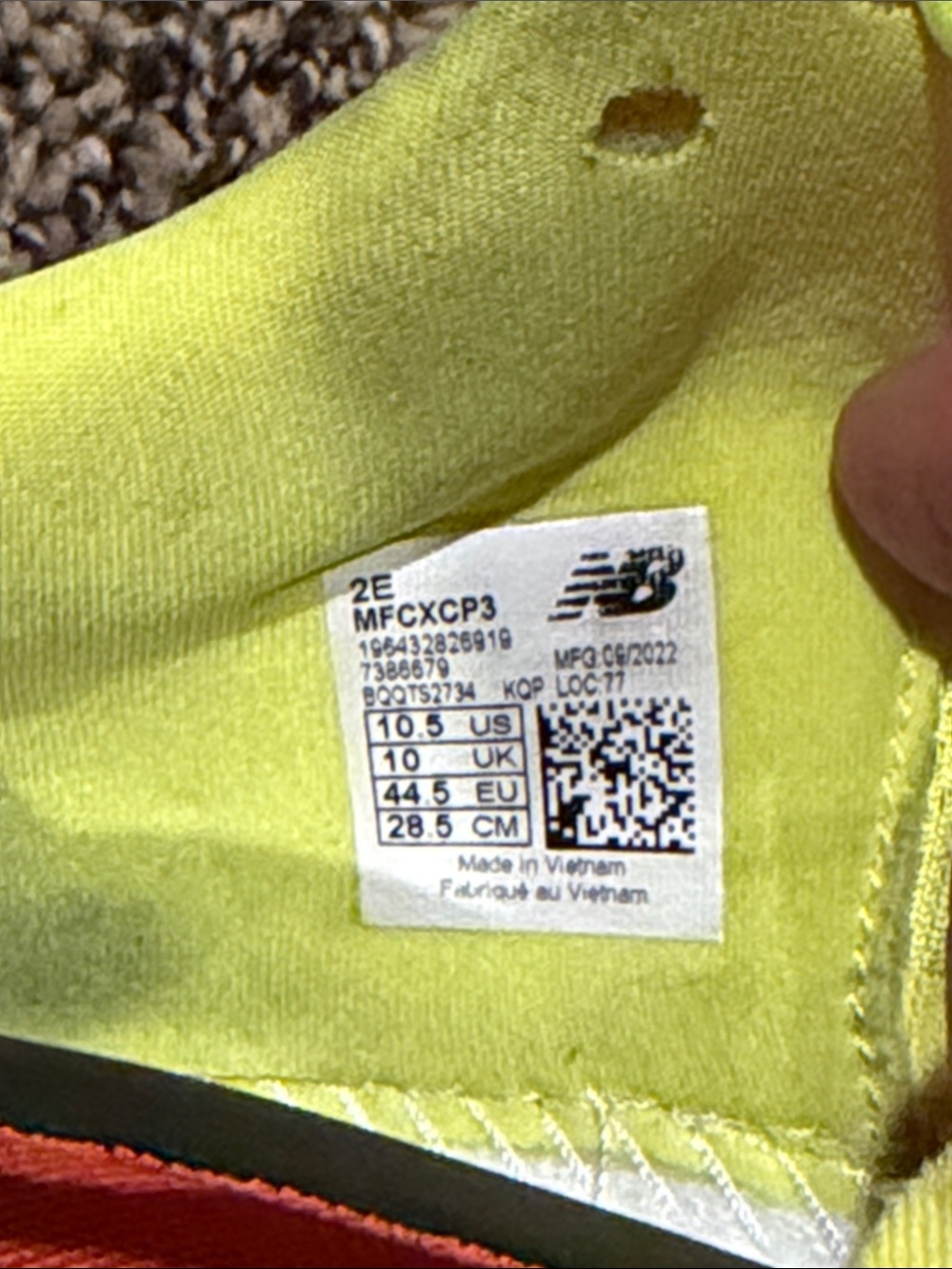 New Balance Men’s Fuel Cell Rebel V3 10.5 - Picture 5 of 6